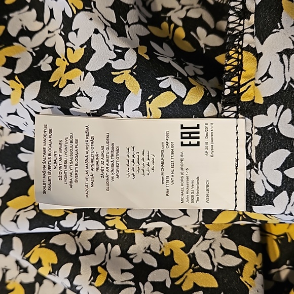 MICHAEL KORS Women's Plus Zippered Woven Shirt. - Picture 6 of 6